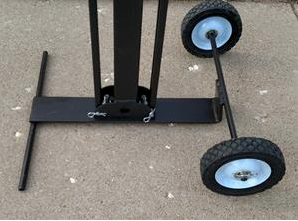 Rolling stand with wheels